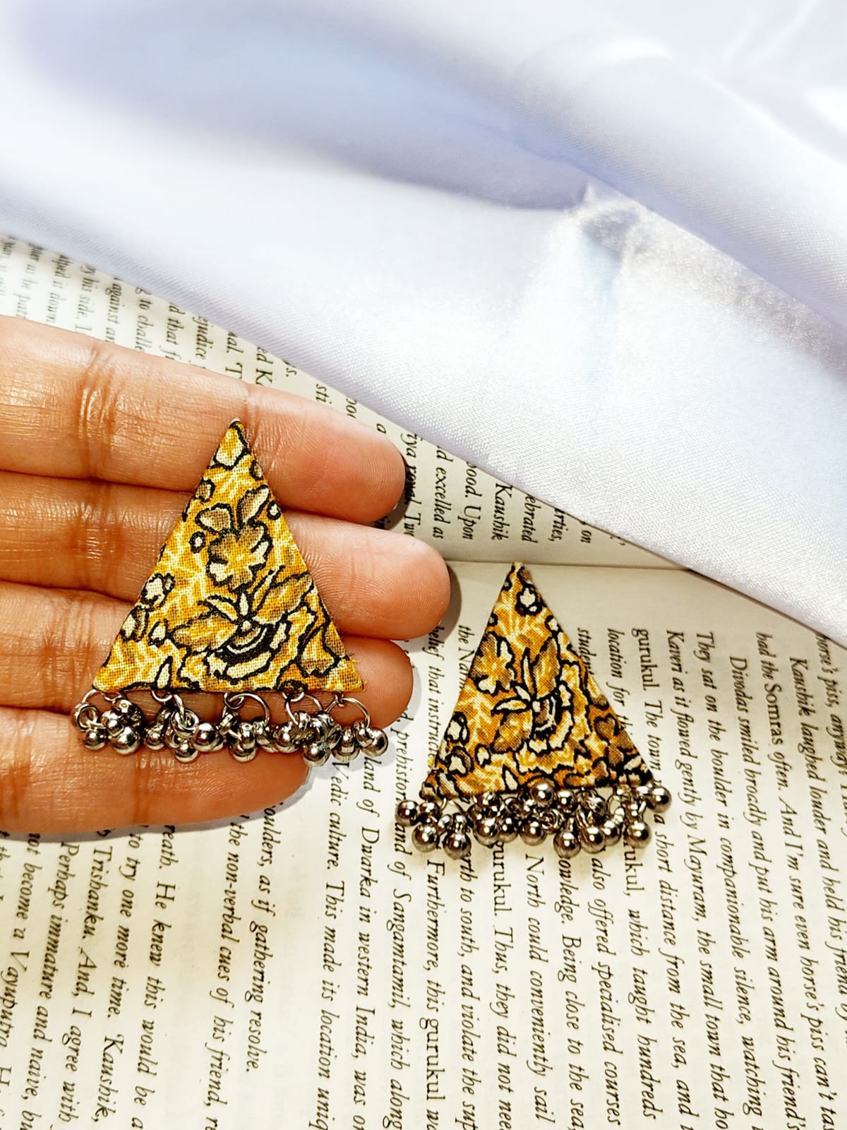 Ahana Brown Earrings