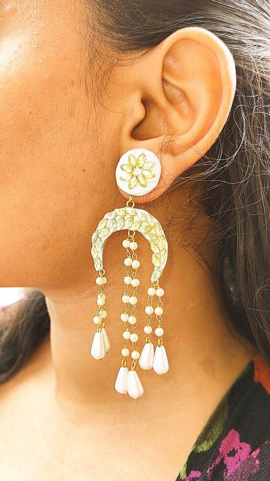 Chandni Off-White Earrings